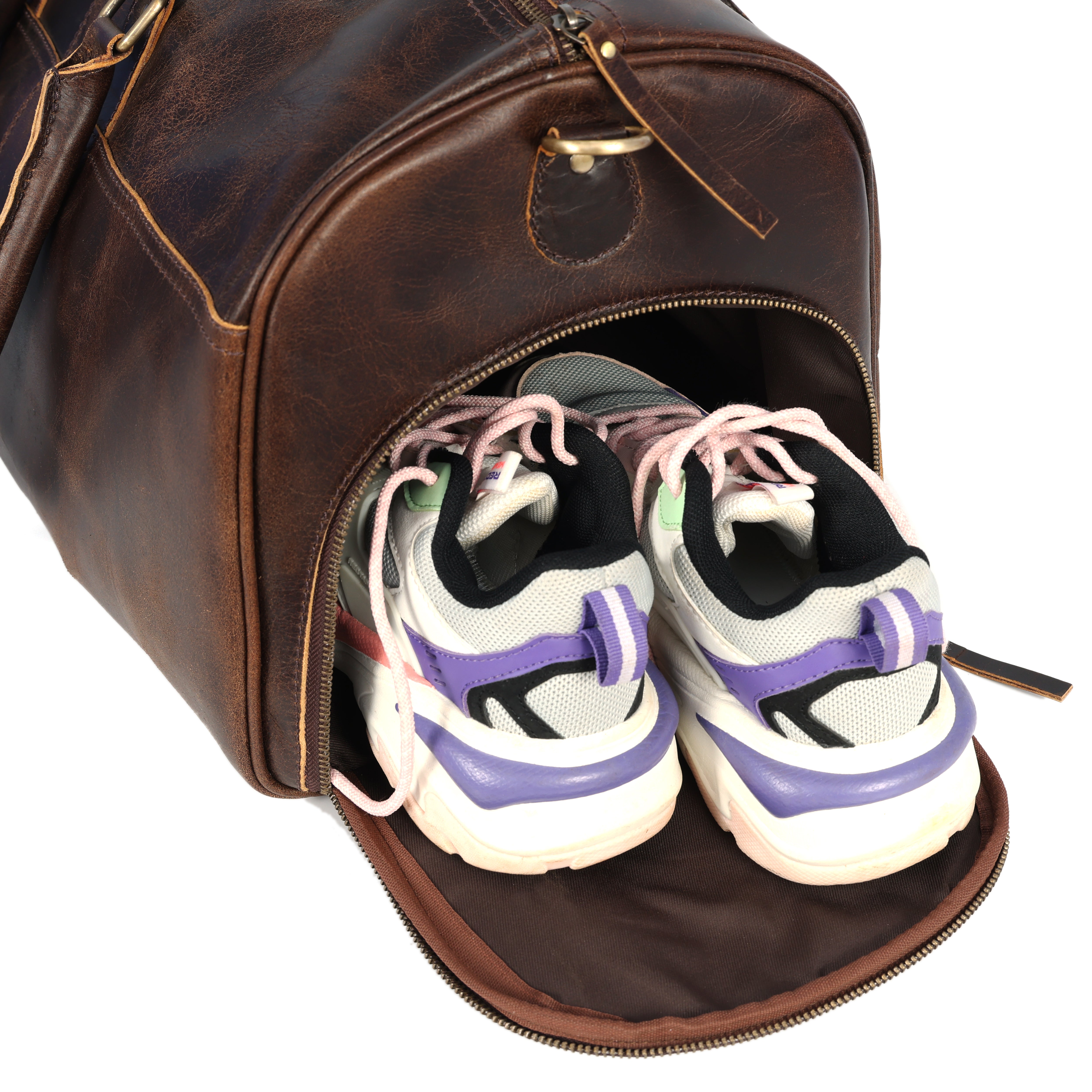 Handcrafted Leather Duffel – Luxury Travel Companion for Men & Women