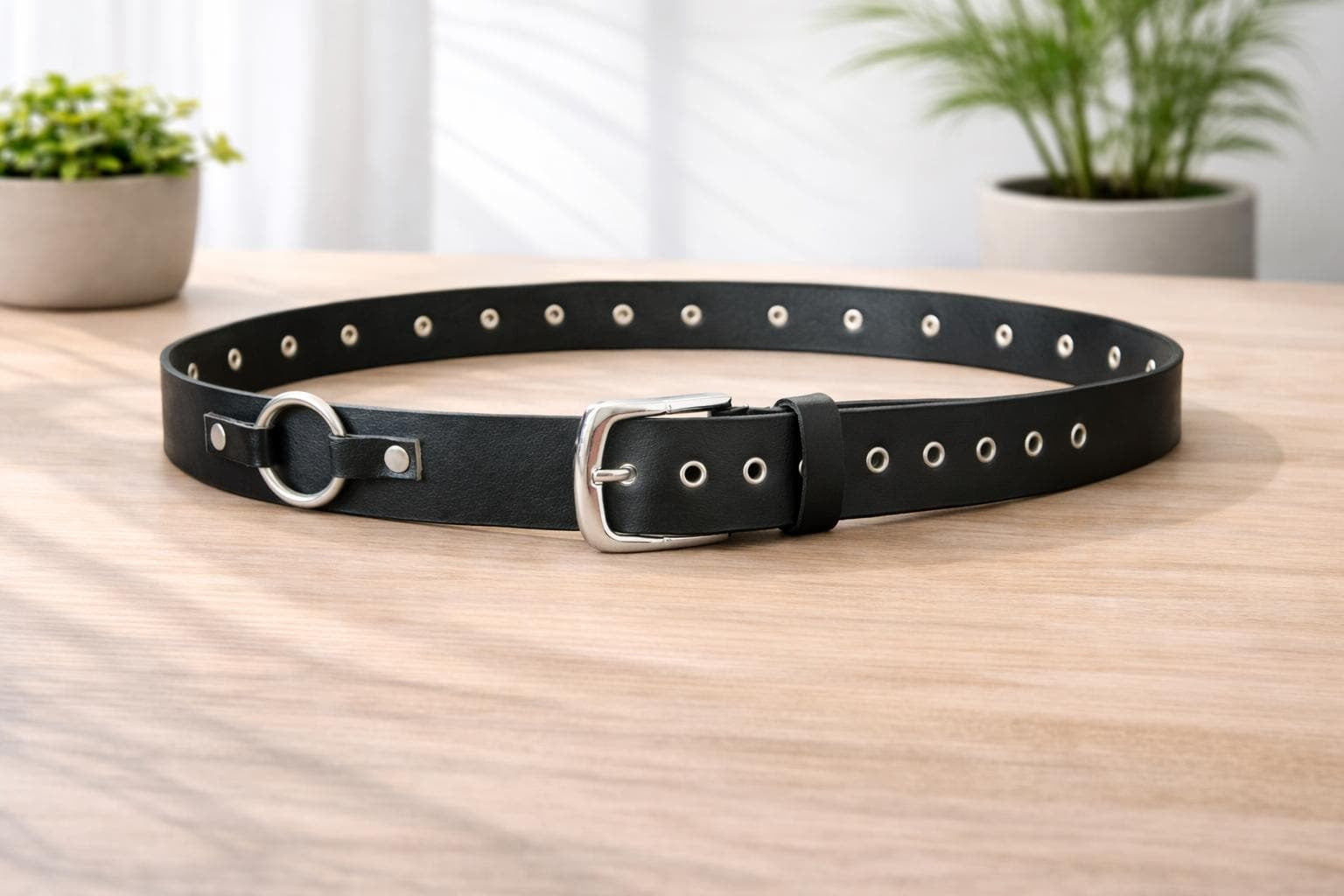 Unisex Black Leather Ring Belt – Punk Gothic O-Ring Belt with Silver Buckle for Men & Women